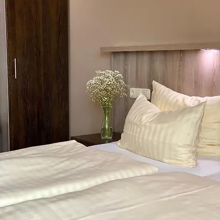 Stefans Gaestezimmer Hotel