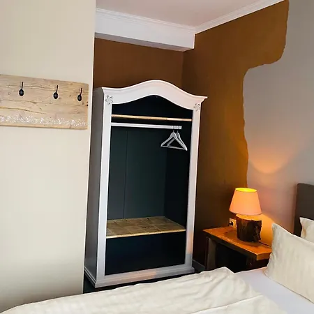 Stefans Gaestezimmer Otel 2*